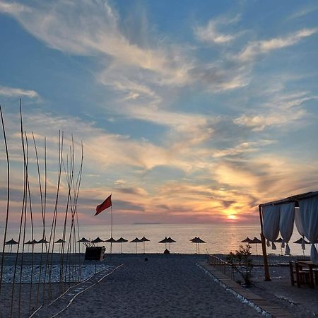 Lost Paradise Eco Camping Himare Bagian luar foto