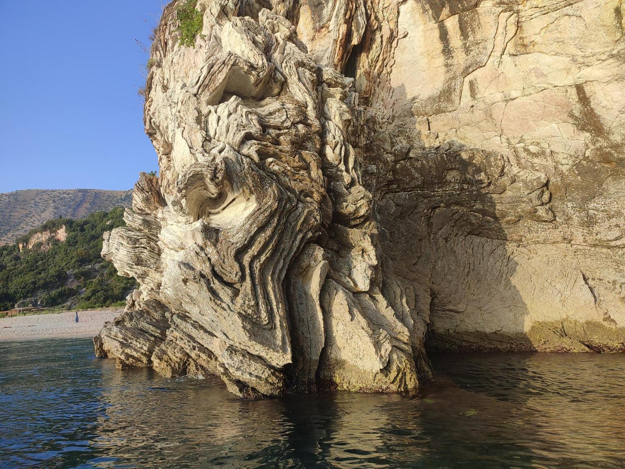 Lost Paradise Eco Camping Himare Bagian luar foto