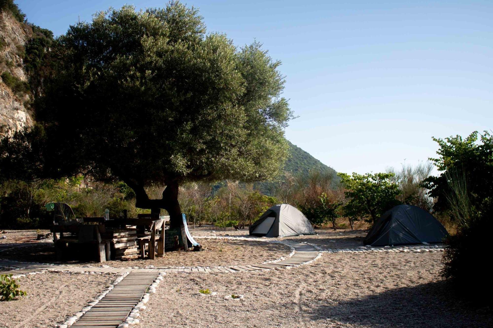Lost Paradise Eco Camping Himare Bagian luar foto