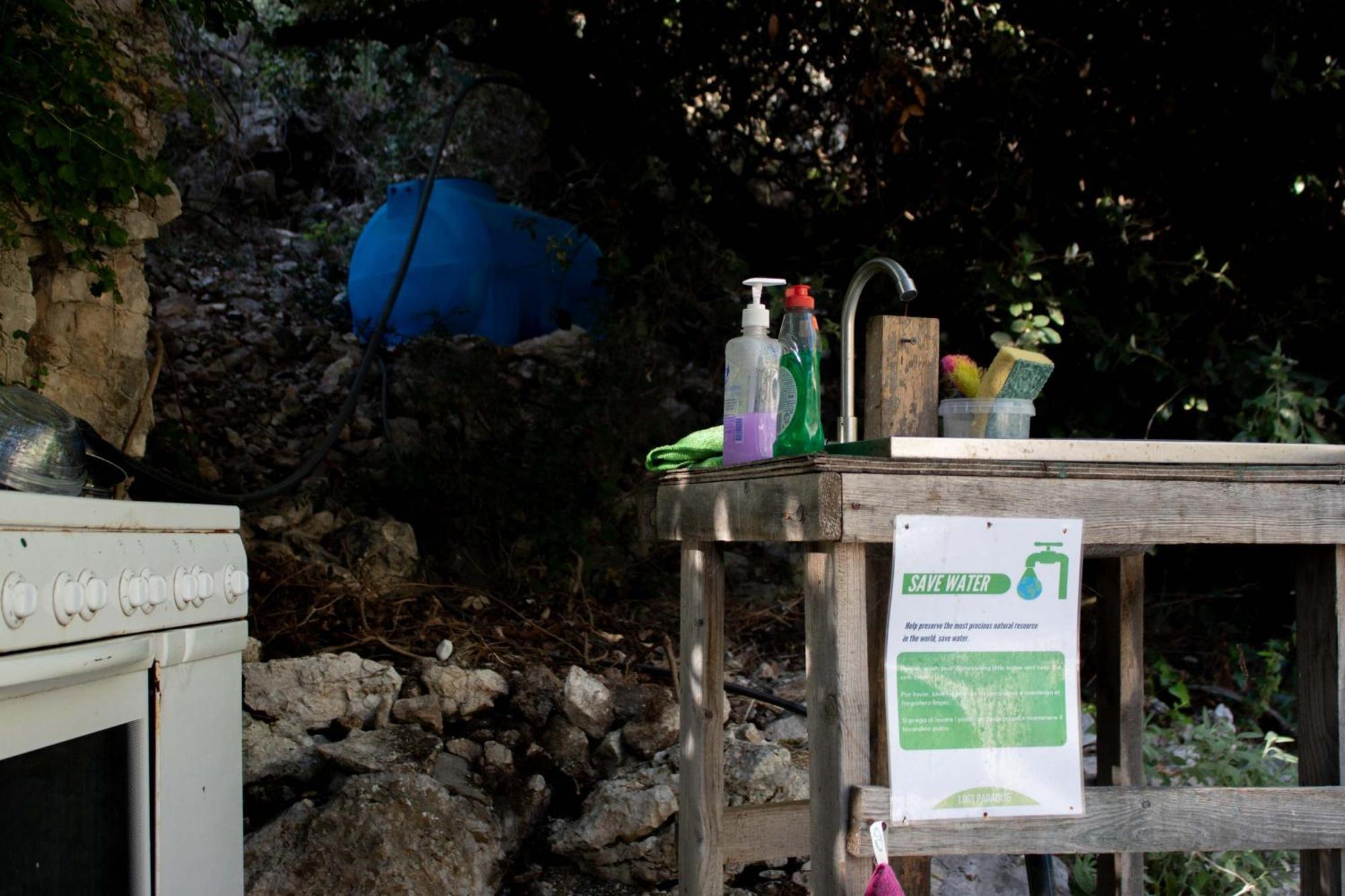 Lost Paradise Eco Camping Himare Bagian luar foto