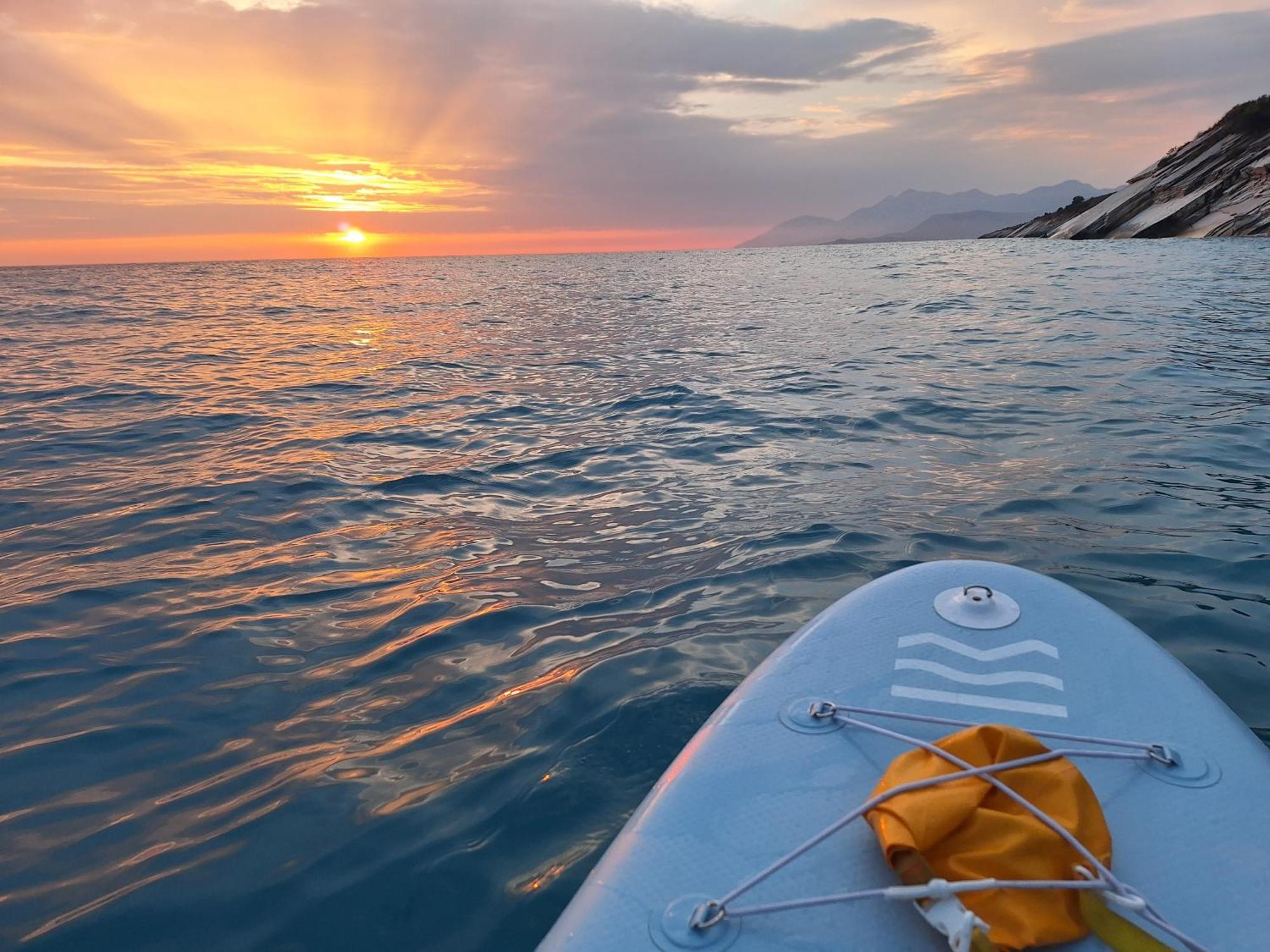 Lost Paradise Eco Camping Himare Bagian luar foto